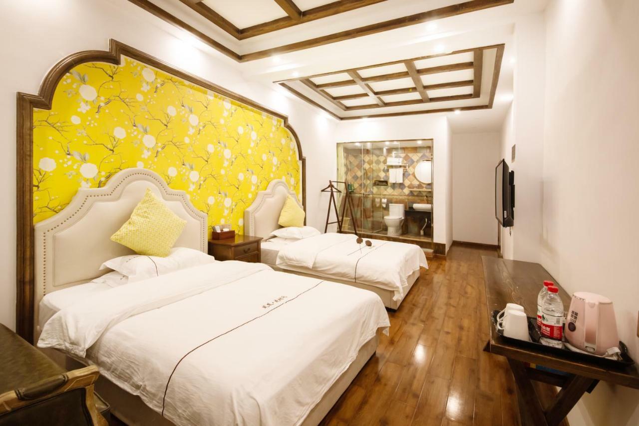 Fenghuang Slowly Time Inn ภายนอก รูปภาพ