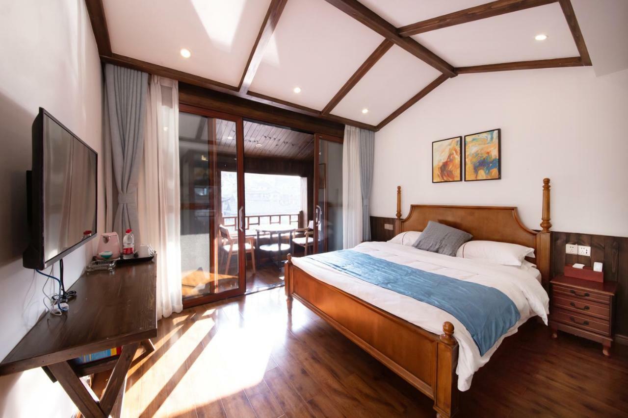 Fenghuang Slowly Time Inn ภายนอก รูปภาพ