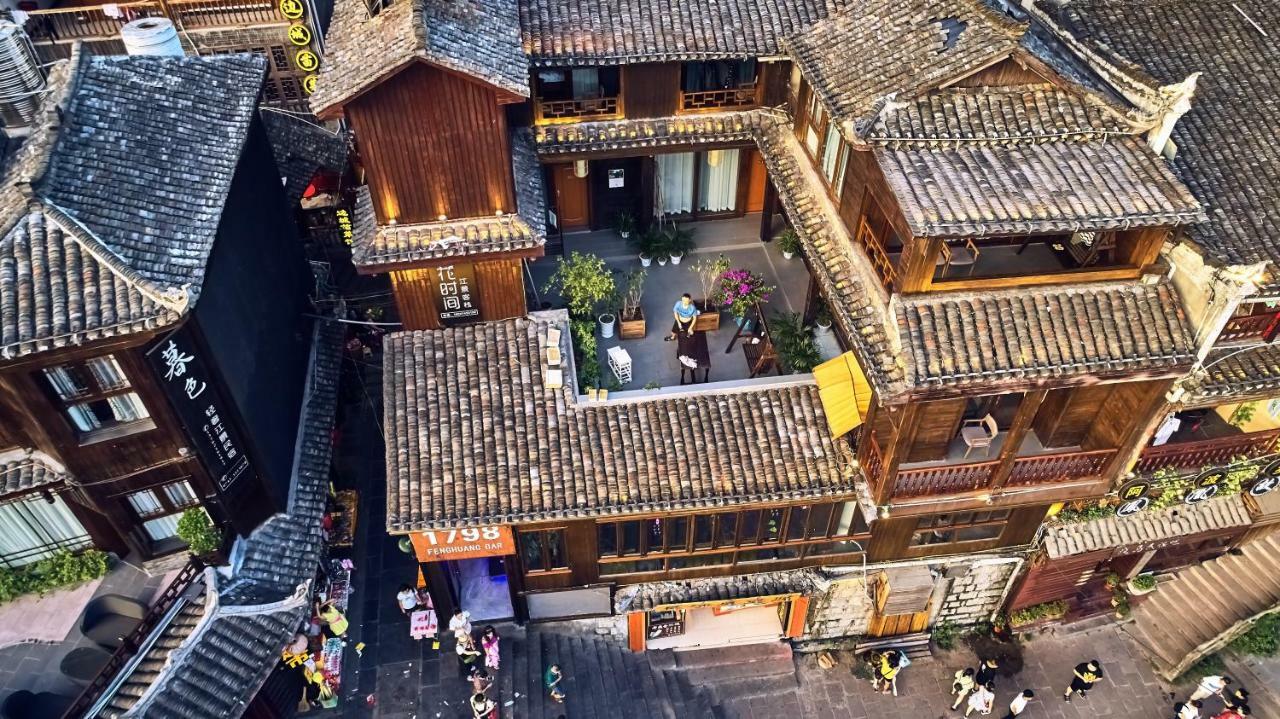 Fenghuang Slowly Time Inn ภายนอก รูปภาพ