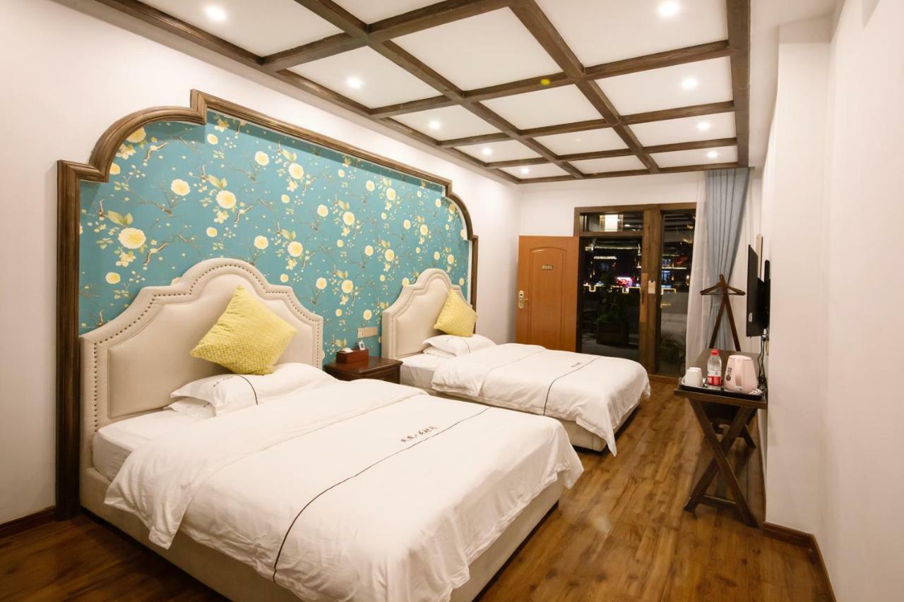 Fenghuang Slowly Time Inn ภายนอก รูปภาพ