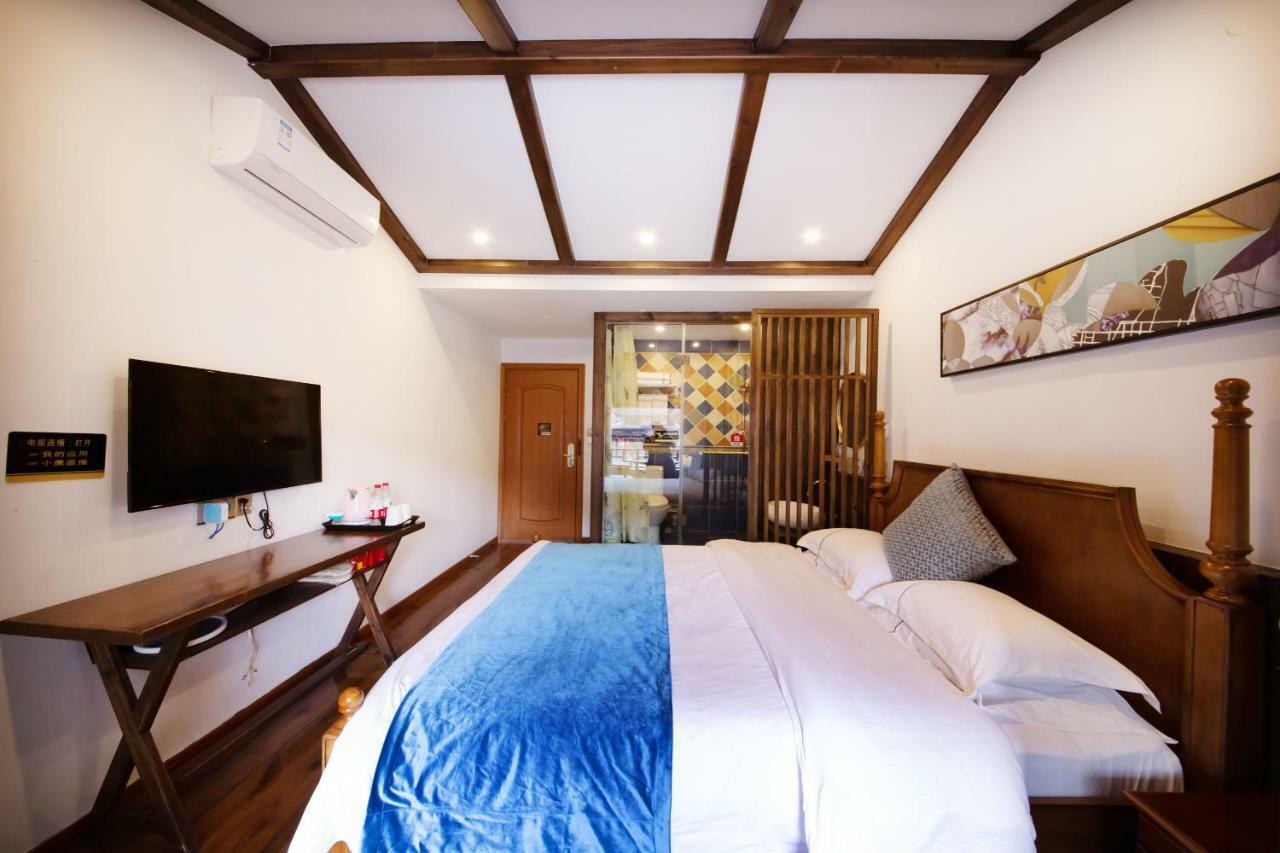 Fenghuang Slowly Time Inn ภายนอก รูปภาพ