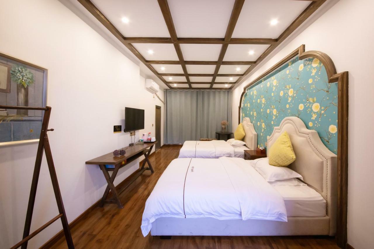 Fenghuang Slowly Time Inn ภายนอก รูปภาพ