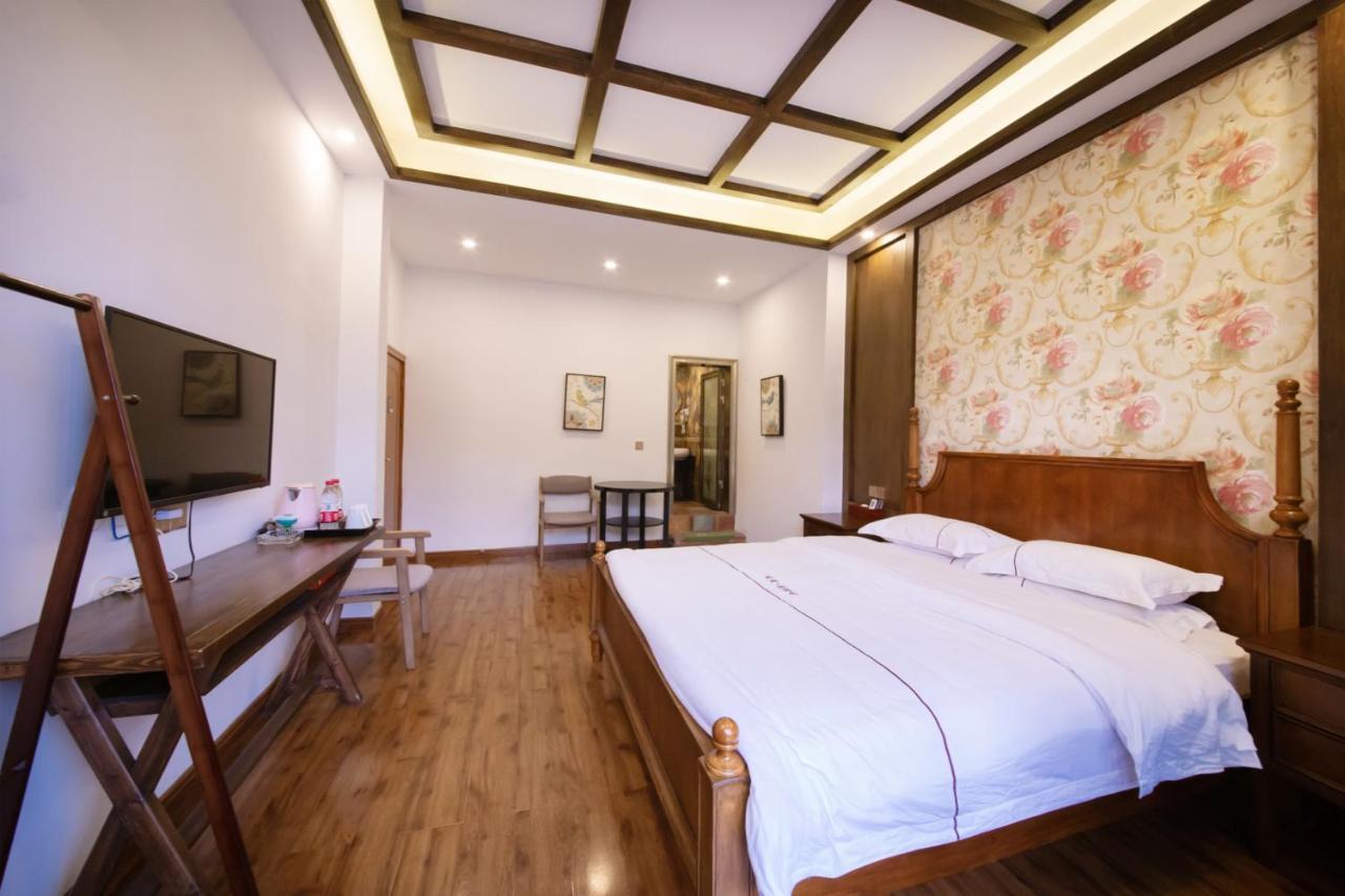 Fenghuang Slowly Time Inn ภายนอก รูปภาพ